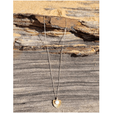 Our best seller; The Manly Sunrise Necklace is a beautiful and unique statement piece featuring a white moonstone suspended on a fine cable chain. We recommend pairing this piece with our Freshwater Snake Chain.  Material:  18K Gold Vermeil with a Sterling Silver base  Dimension:  38 cm (7cm extension) 